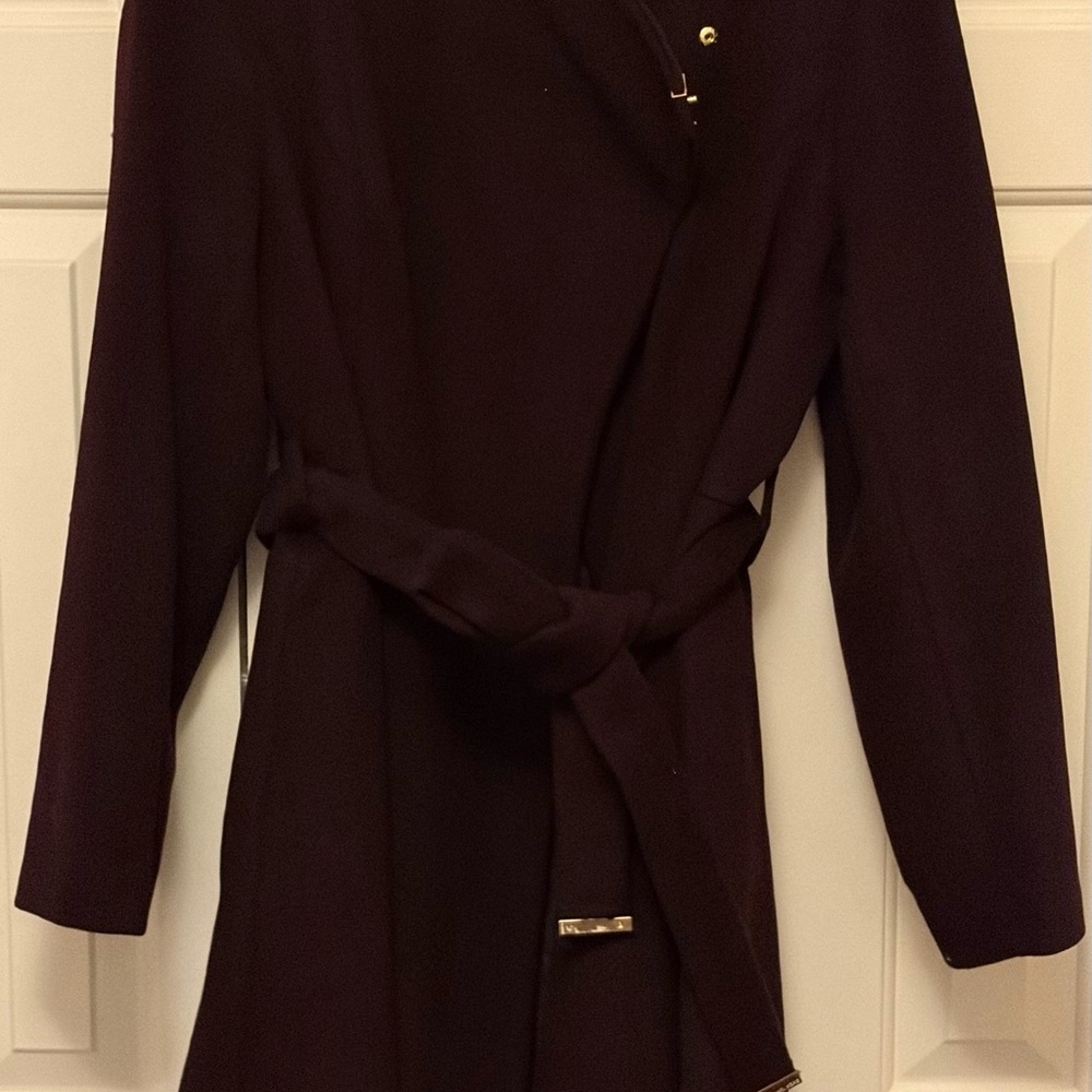 Women’s Elegant Knee-Length Wool Coat